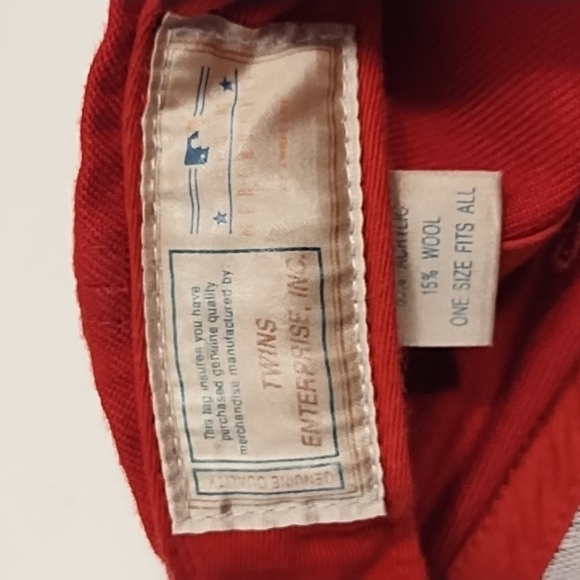 Cincinnati Red Sox Adjustable Strap Red Baseball Cap One Size Fits Most - Picture 8 of 10